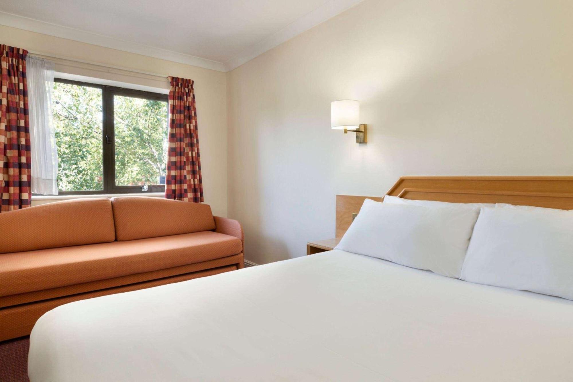 Days Inn Southampton Rownhams Chilworth  Exterior foto